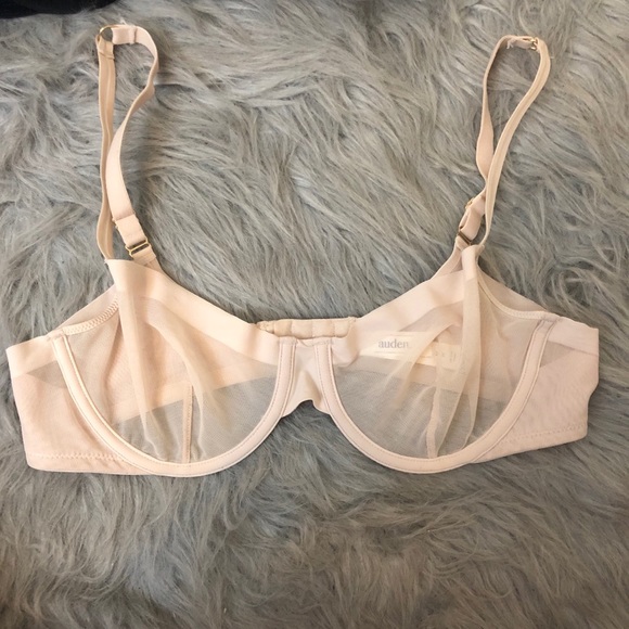 Pink one sold black one is still available. 38b - Picture 5 of 11